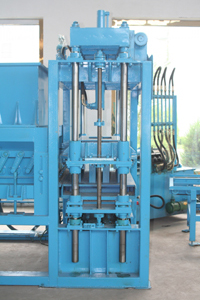 Côté de la machine de moulage